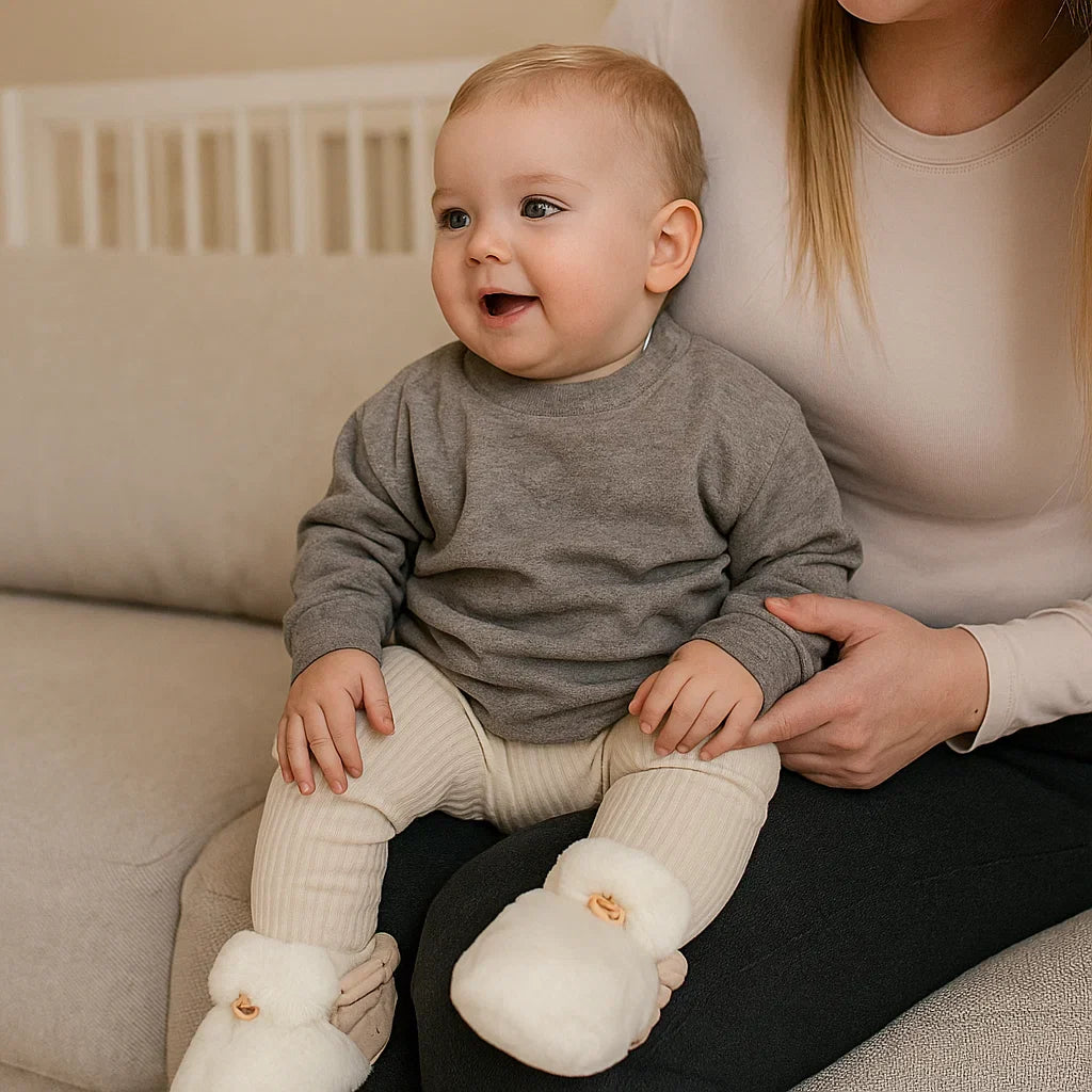 Baby socks with velvety material - Fluffy slippers