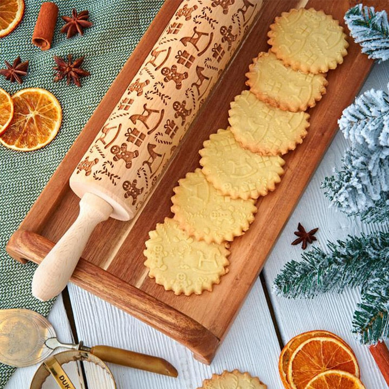 Christmas Rolling Pin with Cookie Cutters for Creative Bakers