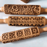 Christmas Rolling Pin with Cookie Cutters for Creative Bakers