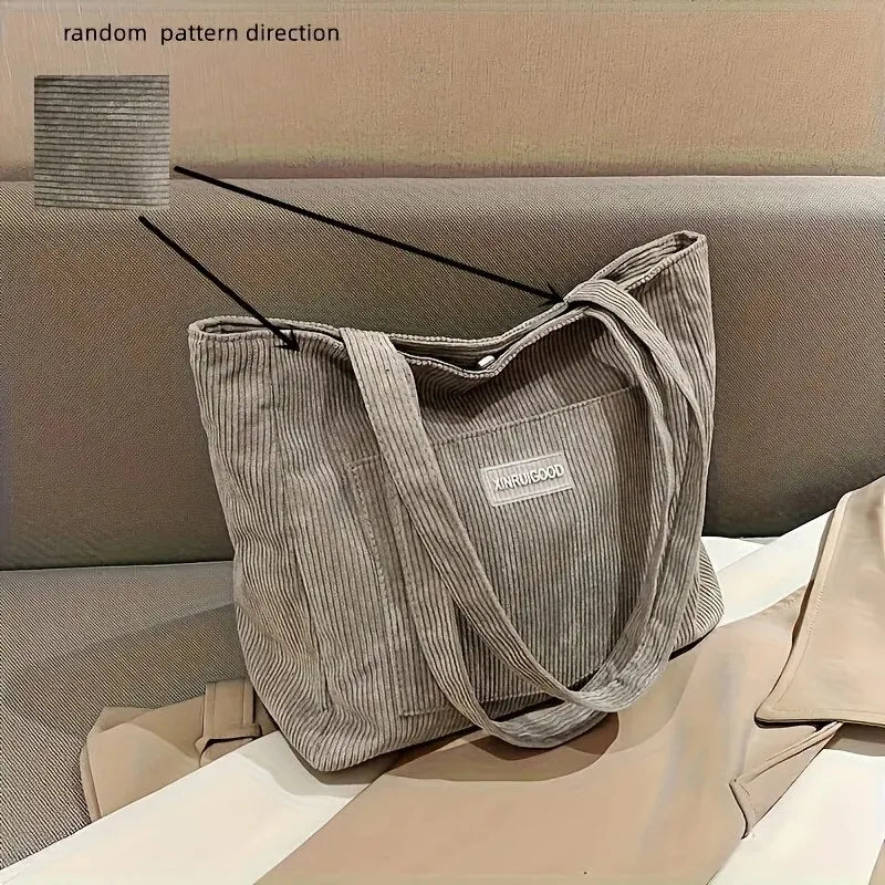 Elegante Damen-Tote in klassischen Farben mit großzügigem Stauraum
