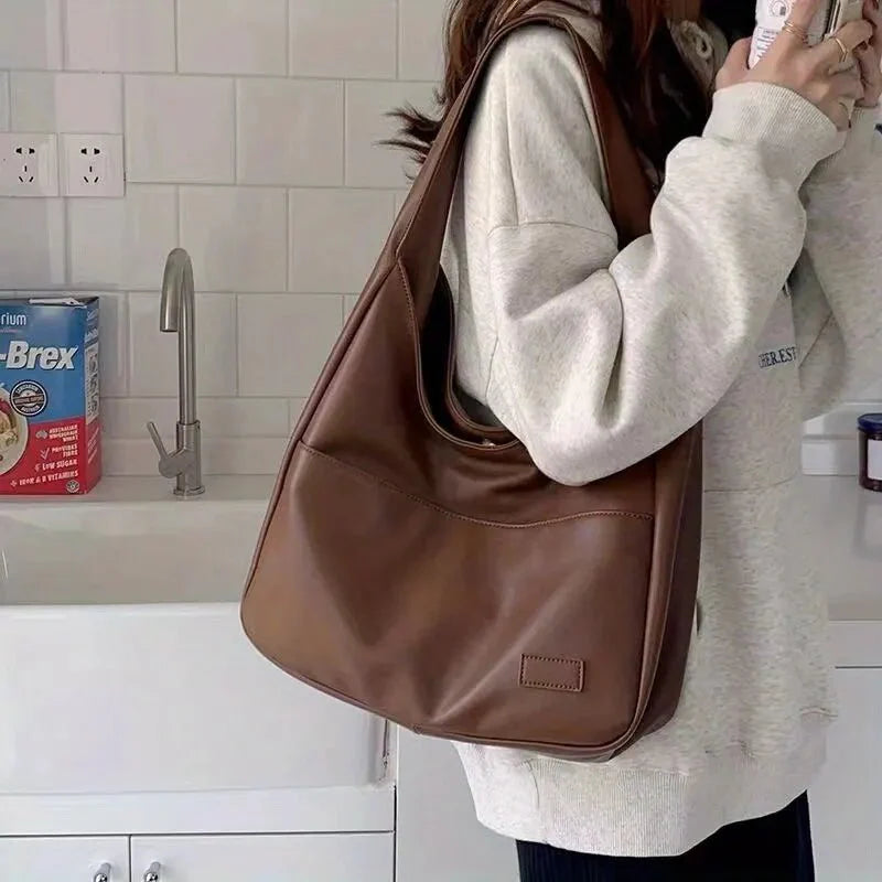 Stilvolle Hobo-Tasche für Schule und Büro