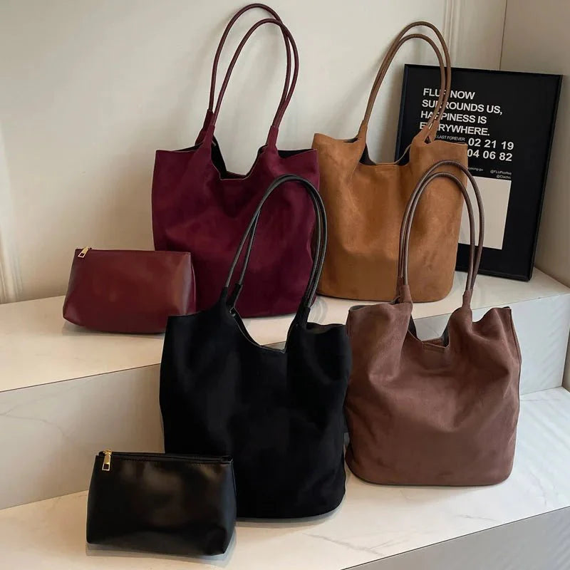 Luxuriöse Wildledertasche mit viel Stauraum für jeden Anlass