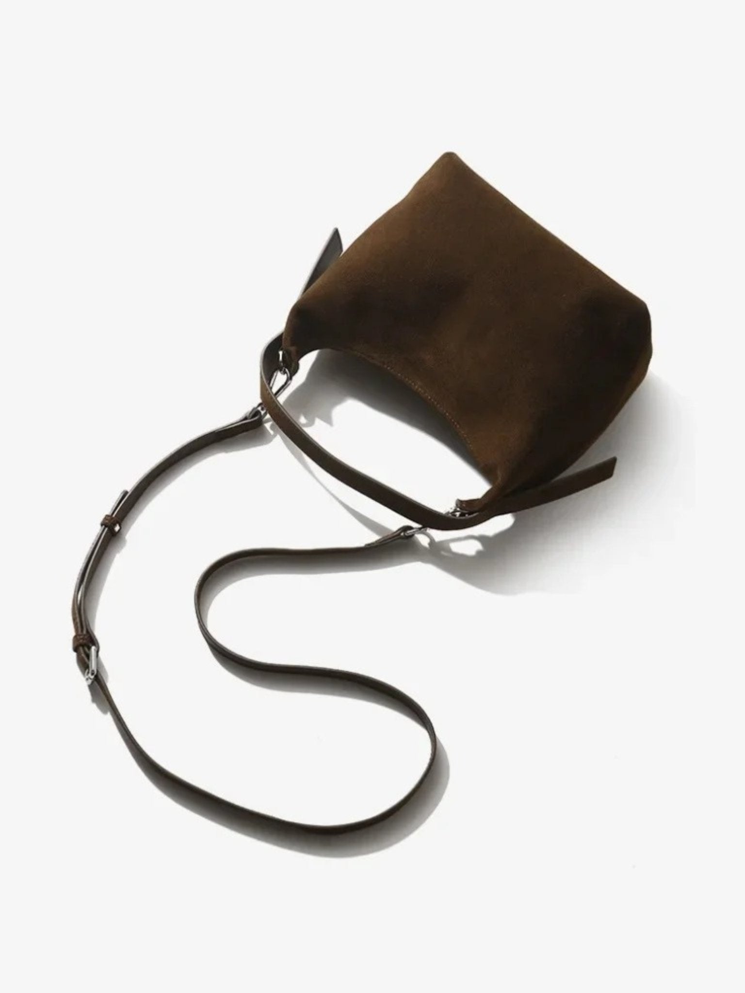 Elegante Schultertasche aus hochwertigem Wildleder