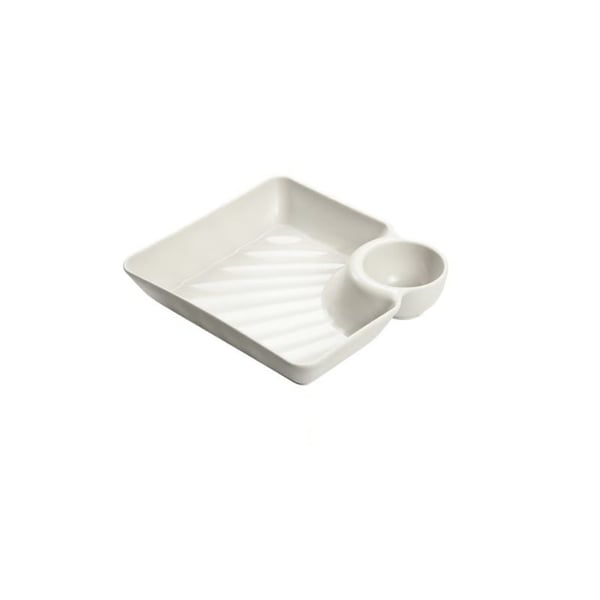 Practical serving platter with integrated dip section