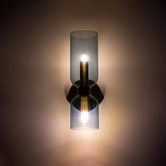 Moderne Glas-Wandleuchte mit Doppelkopf-LED