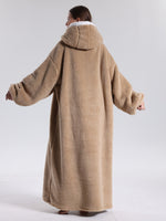 Kuschelige Hoodie Decke mit Ärmeln für ultimativen Komfort