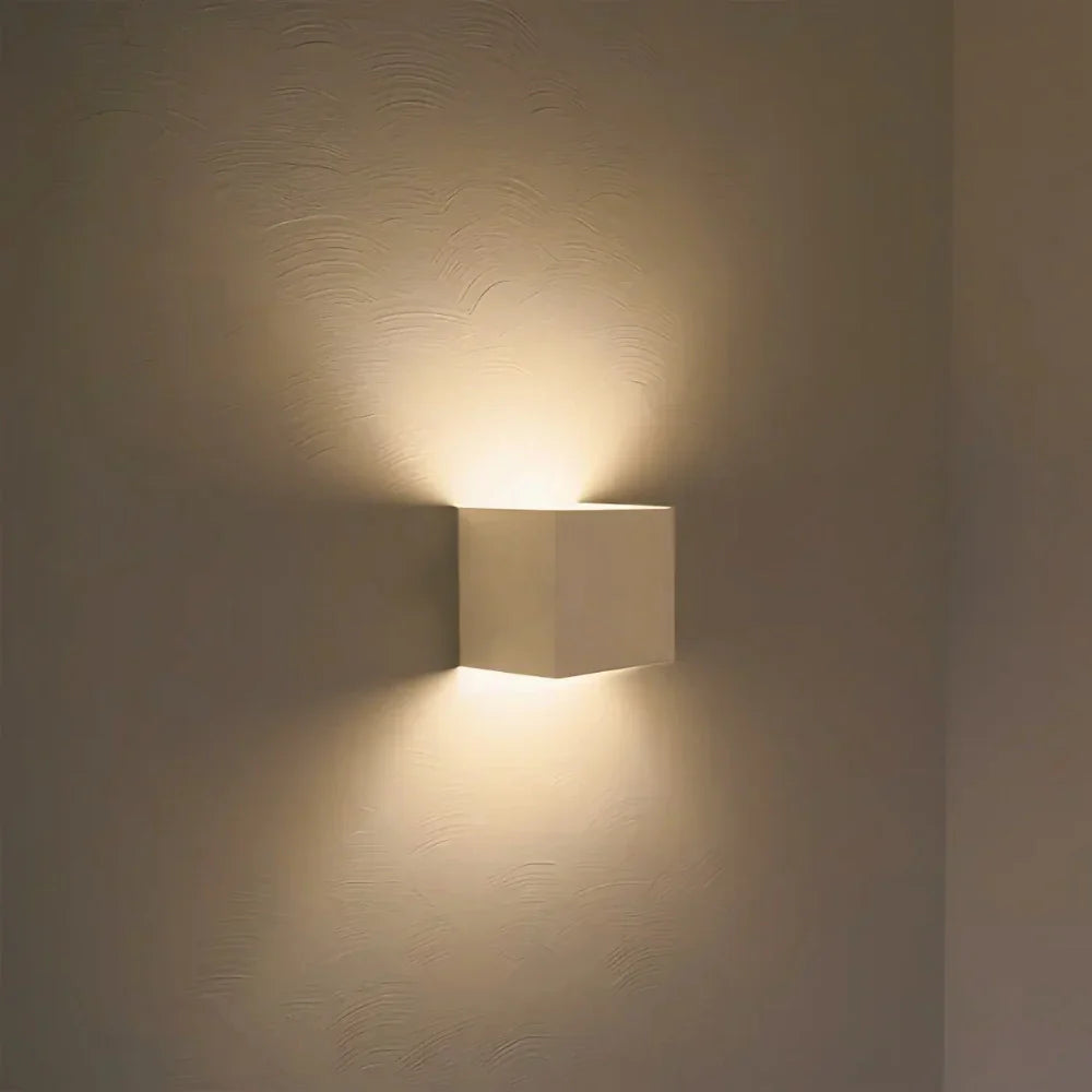 Wandbeleuchtung mit flexibler Lichtsteuerung | LumaDesign