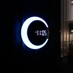 Elegante LED Wanduhr mit Fernbedienung – Stilvolle Beleuchtung für Zuhause und Büro