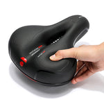 Bequemer Fahrradsattel mit Polsterung und Reflektoren