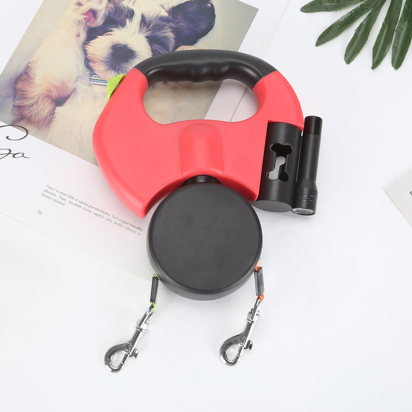 Double, Extendable Dog Leash with LED Lamp – Walking Two Dogs